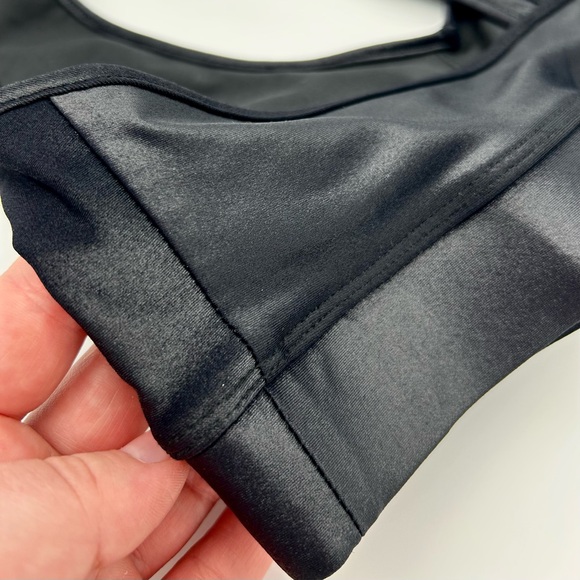 Carbon38 - Black Metallic, Sports Bra. - Picture 4 of 7